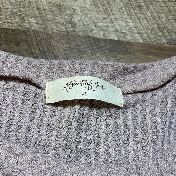 Altar’d State Ruffle Top - Picture 4 of 4